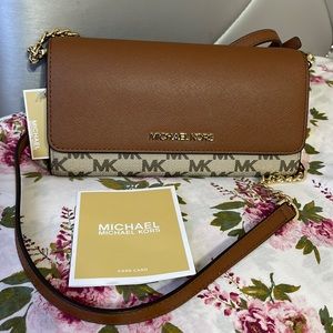 🤎Michael Kors 🤎Large Wallet on a Chain/Brown